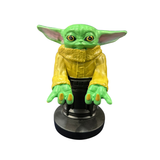 Soporte para Celular y Control Figura Coleccionable Yoda (20–23cm) – Organizador de Escritorio Gamer y Geek
