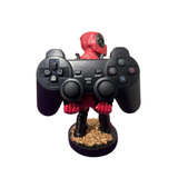 Soporte para Celular y Control Figura Coleccionable Dead Pool (20–23cm) – Organizador de Escritorio Gamer y Geek